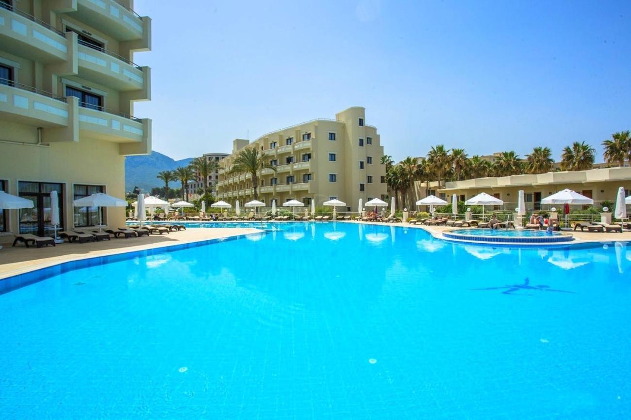 Vuni Palace Premium Kyrenia Hotel & Spa & Casino Beachfront Location ! Agios Nikolaos  Exterior photo